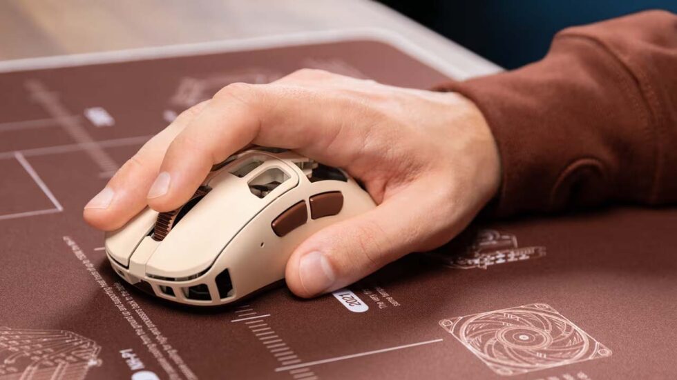 Noctua and Pulsar Launch Feinmann F01 Gaming Mouse With Cooling