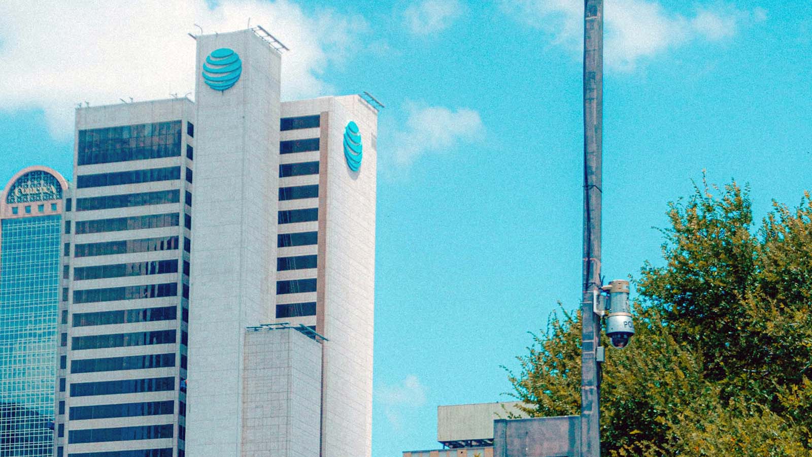 AT&T Internet Outages: Dallas Fiber Restored After Disruption